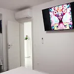 Escape Villa *