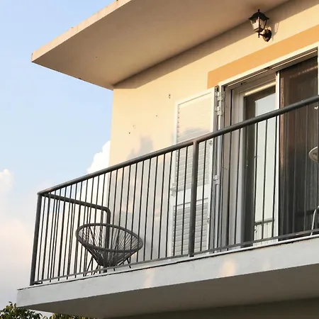 Villa Escape *